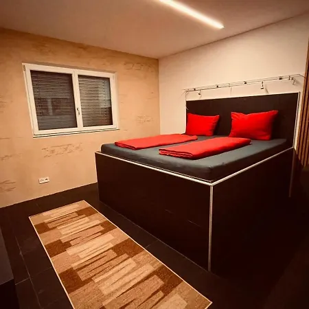 Loft Apartment *